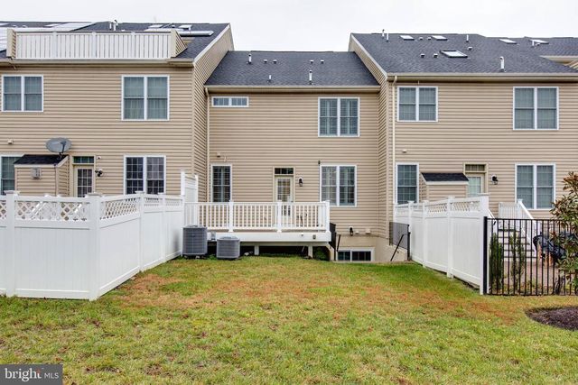 8526 PINE SPRINGS DR, Severn, MD 21144