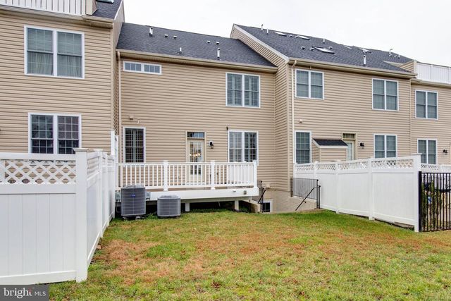 8526 PINE SPRINGS DR, Severn, MD 21144