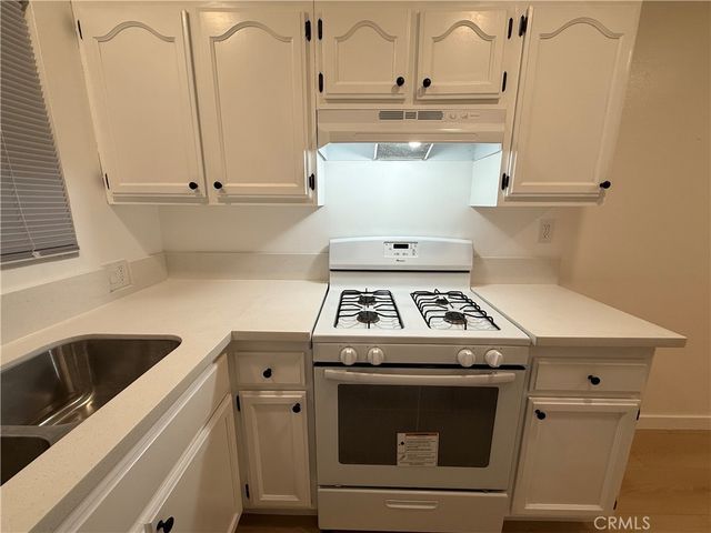 4636 Laurel Canyon Boulevard 31, Valley Village, CA 91607