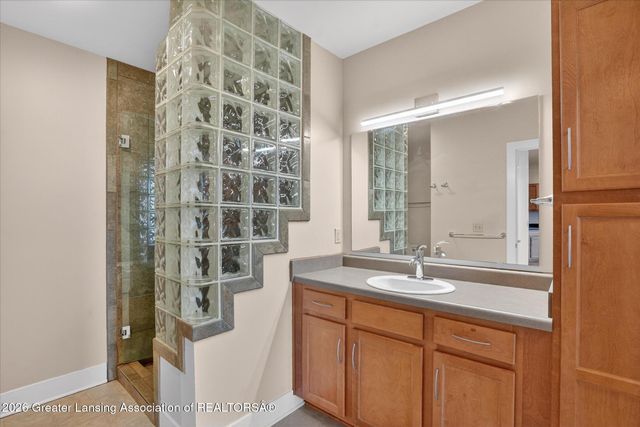 600 Albert Avenue 524, East Lansing, MI 48823