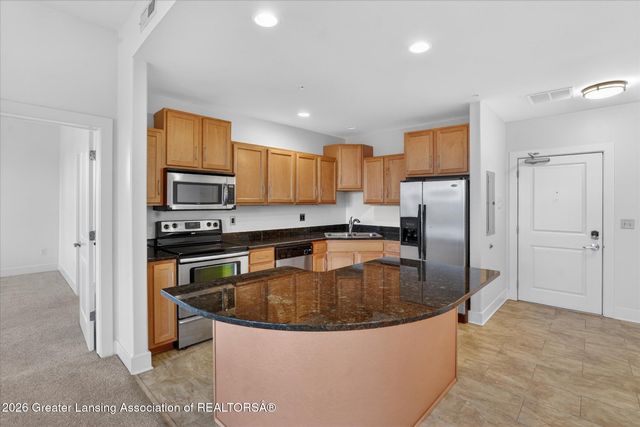 600 Albert Avenue 524, East Lansing, MI 48823