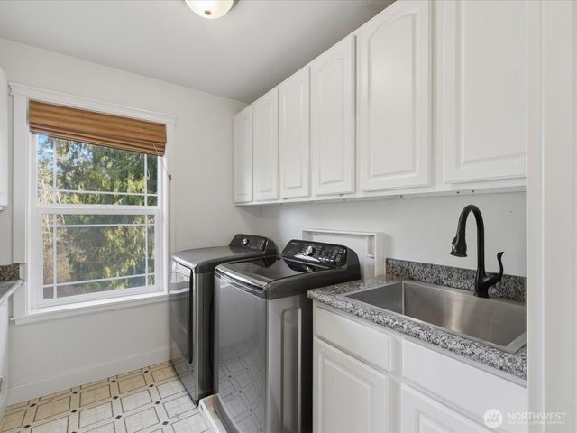 4050 Rachel Road, Clinton, WA 98236