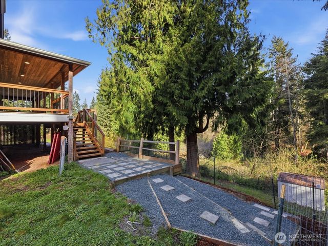 4050 Rachel Road, Clinton, WA 98236