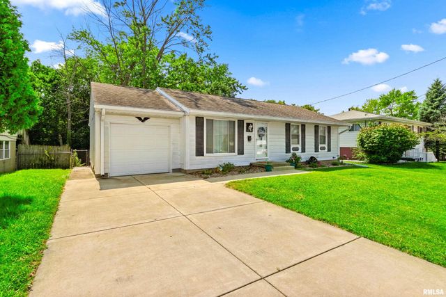 2208 W KENSINGTON Drive, Peoria, IL 61614