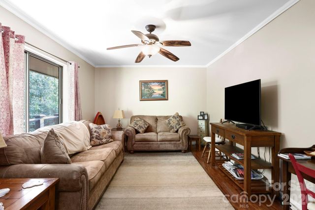 78 Highland Drive, Lake Toxaway, NC 28747