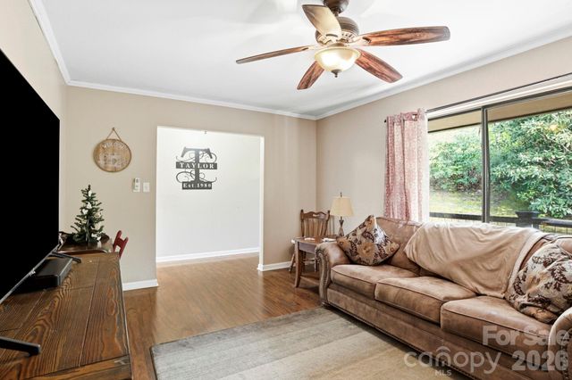78 Highland Drive, Lake Toxaway, NC 28747