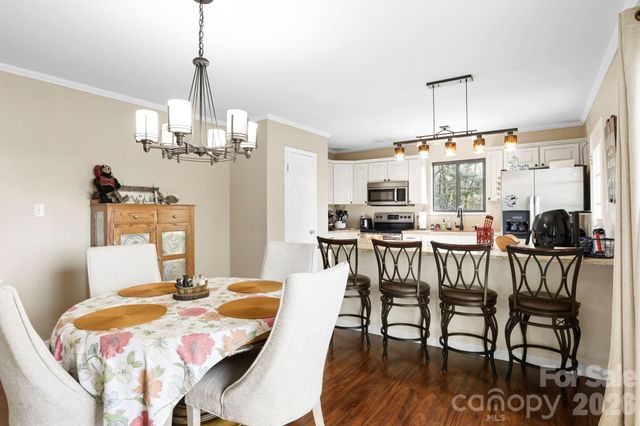 78 Highland Drive, Lake Toxaway, NC 28747