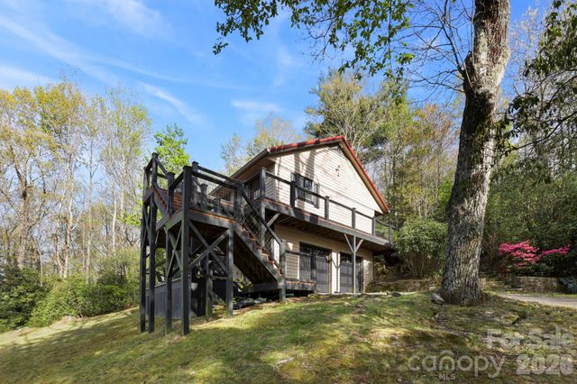 78 Highland Drive, Lake Toxaway, NC 28747