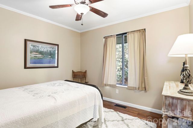 78 Highland Drive, Lake Toxaway, NC 28747