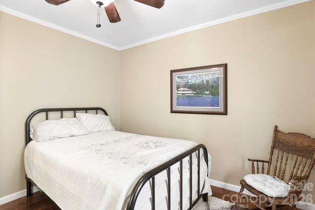78 Highland Drive, Lake Toxaway, NC 28747