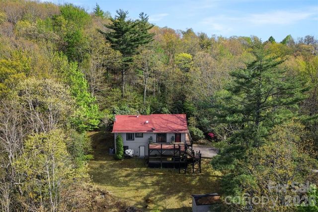 78 Highland Drive, Lake Toxaway, NC 28747