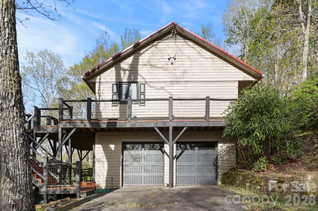 78 Highland Drive, Lake Toxaway, NC 28747
