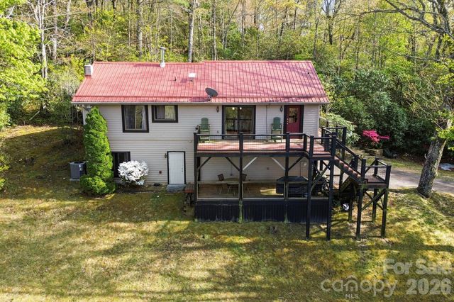 78 Highland Drive, Lake Toxaway, NC 28747