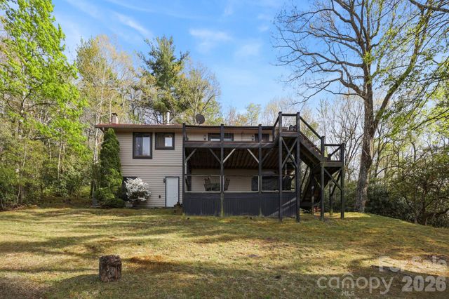 78 Highland Drive, Lake Toxaway, NC 28747