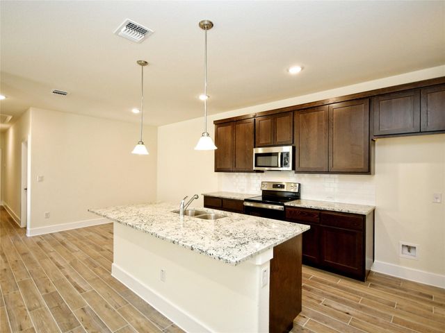 408 Parkline DR, Georgetown, TX 78626