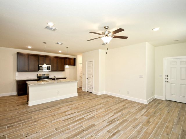 408 Parkline DR, Georgetown, TX 78626