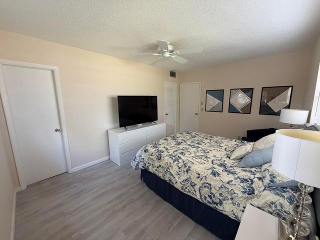 7505 NW 5th Court 208, Margate, FL 33063