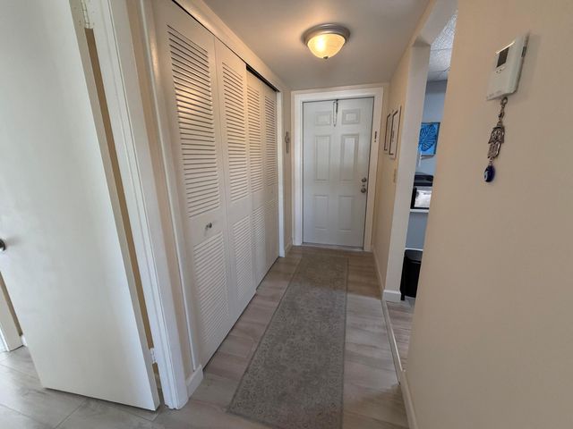 7505 NW 5th Court 208, Margate, FL 33063