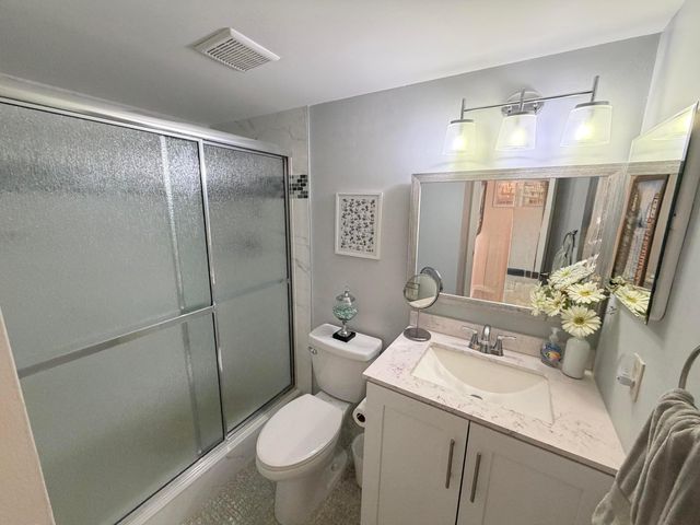 7505 NW 5th Court 208, Margate, FL 33063