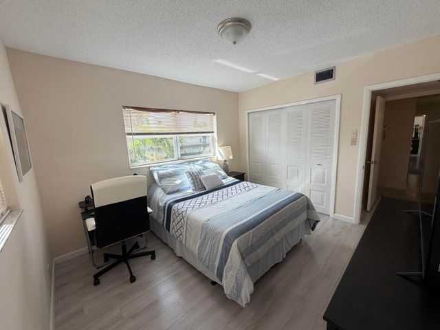 7505 NW 5th Court 208, Margate, FL 33063