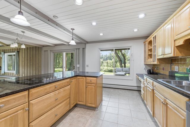 14823 Walker Place, Minnetonka, MN 55345
