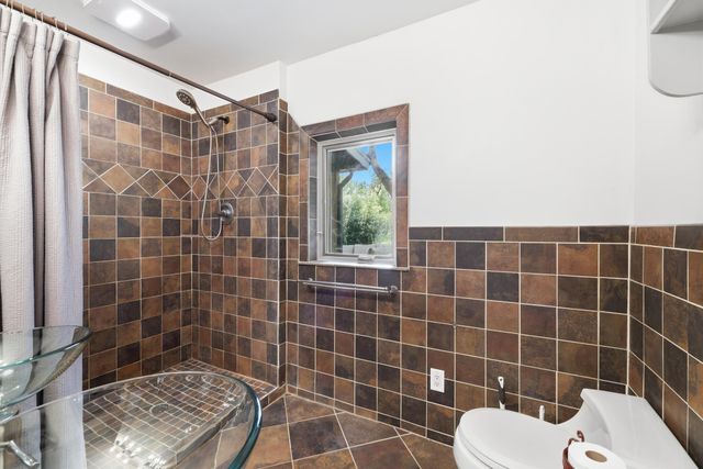 14823 Walker Place, Minnetonka, MN 55345