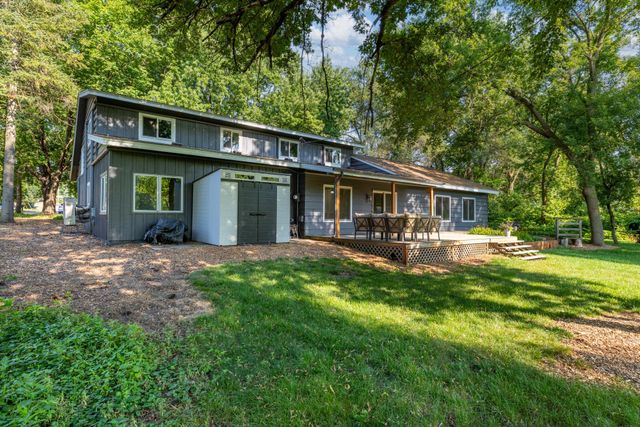 14823 Walker Place, Minnetonka, MN 55345