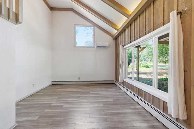 14823 Walker Place, Minnetonka, MN 55345