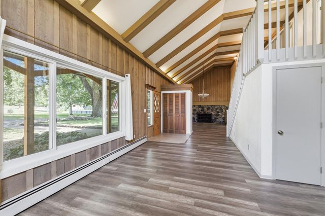 14823 Walker Place, Minnetonka, MN 55345