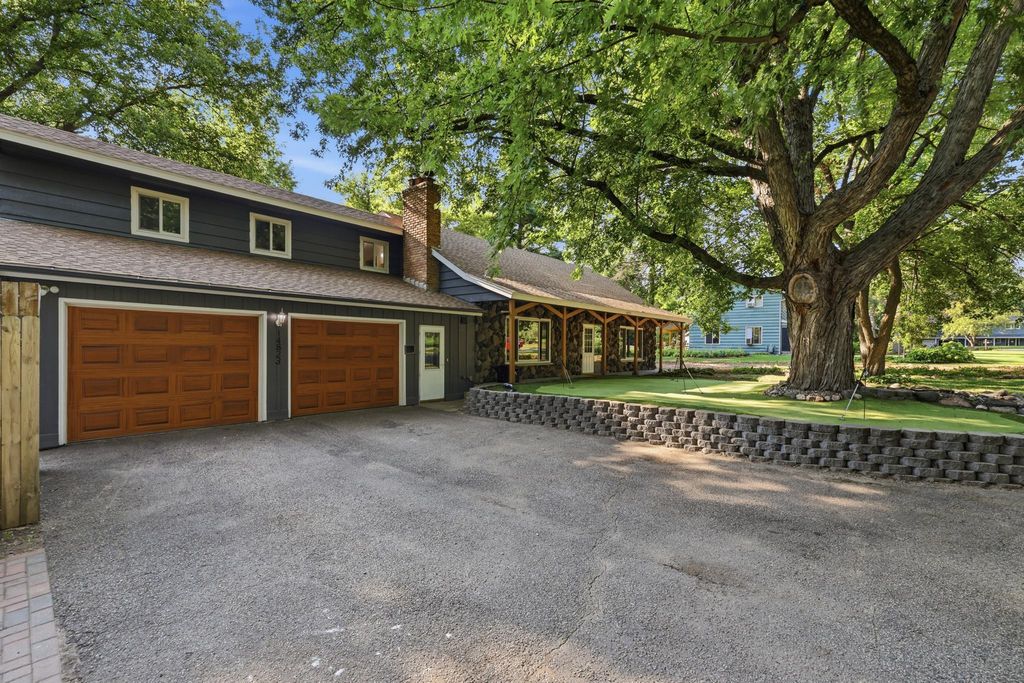 14823 Walker Place, Minnetonka, MN 55345 — photo 3