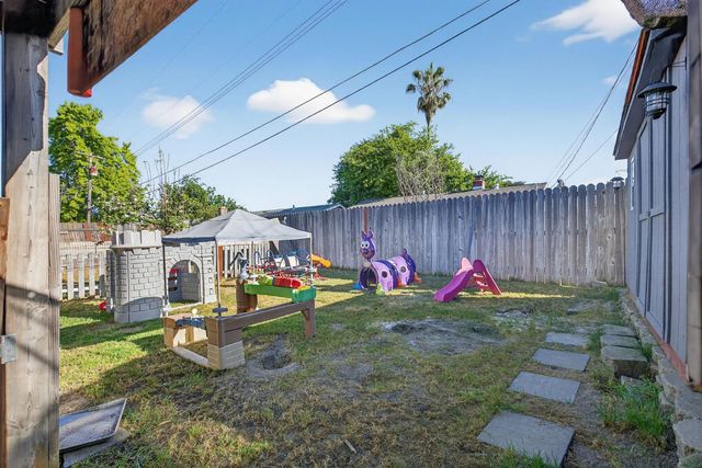 4465 Hardwick Way, North Highlands, CA 95660