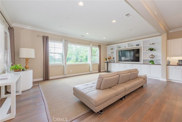 572 E Vosburg Drive, Azusa, CA 91702