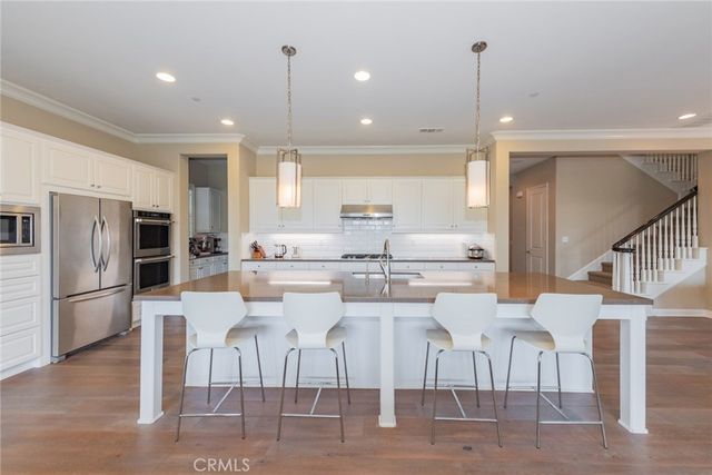 572 E Vosburg Drive, Azusa, CA 91702