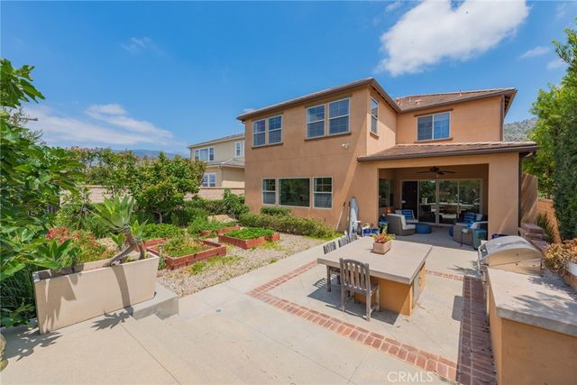 572 E Vosburg Drive, Azusa, CA 91702