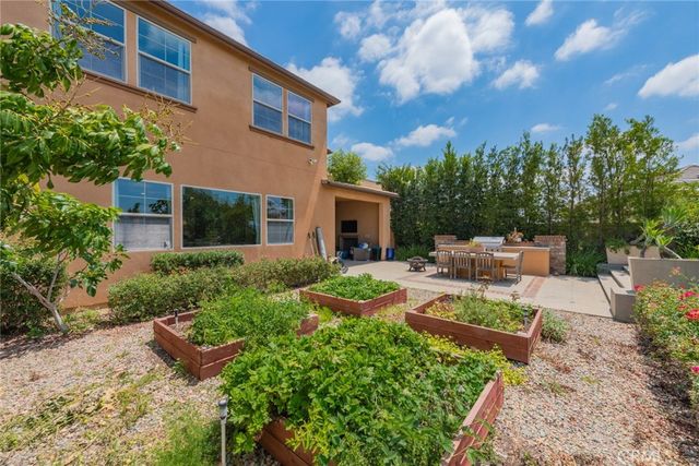 572 E Vosburg Drive, Azusa, CA 91702