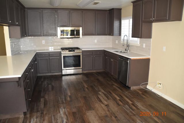 3965 E Marcus Avenue, Friant, CA 93626