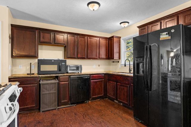 253 Green Cypress Road, Shell Knob, MO 65747