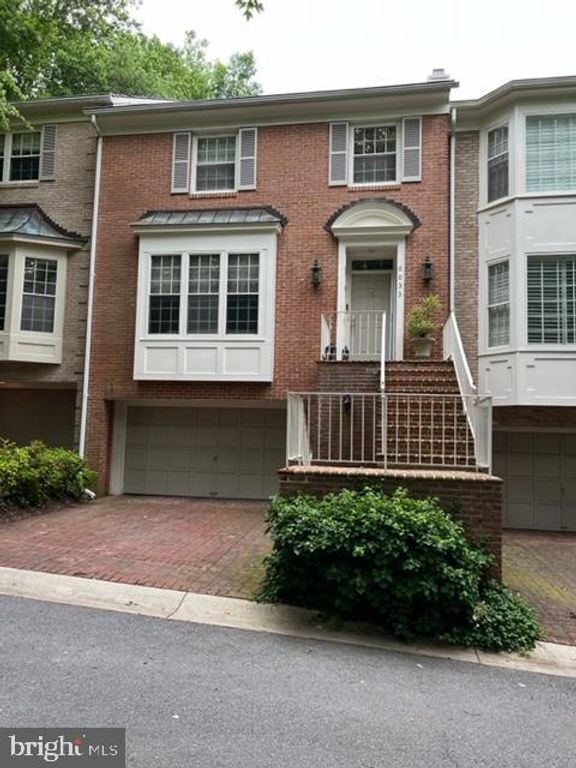 8033 QUARRY RIDGE WAY, Bethesda, MD 20817