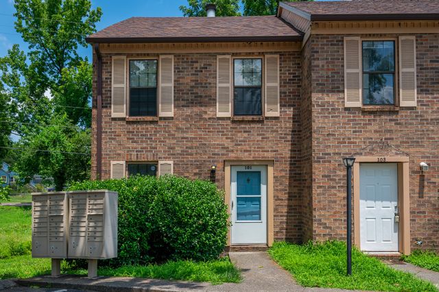 101 Coventry Woods Dr, Madison, TN 37115