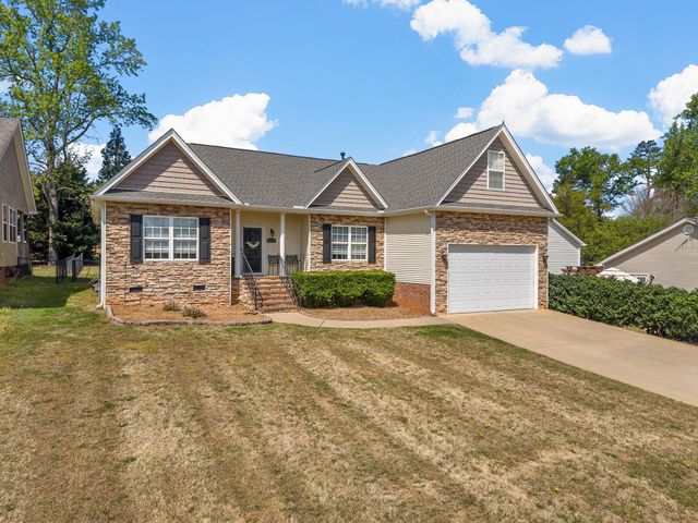 414 Landstone Terrace, Boiling Springs, SC 29316