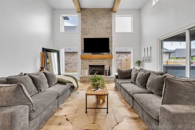 5319 E 125th Place S, Bixby, OK 74008