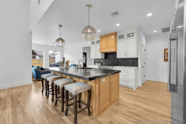 5319 E 125th Place S, Bixby, OK 74008