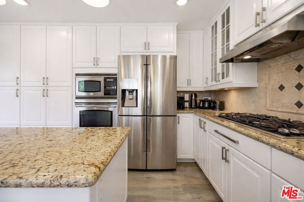 Image 11 of property listing at 157 S Donna Court, Anaheim, CA 92807