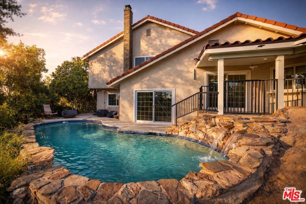 Image 2 of property listing at 157 S Donna Court, Anaheim, CA 92807