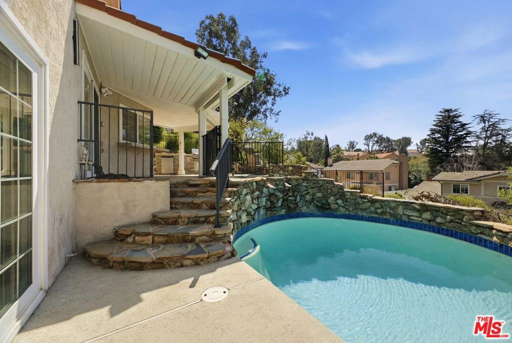 Image 28 of property listing at 157 S Donna Court, Anaheim, CA 92807