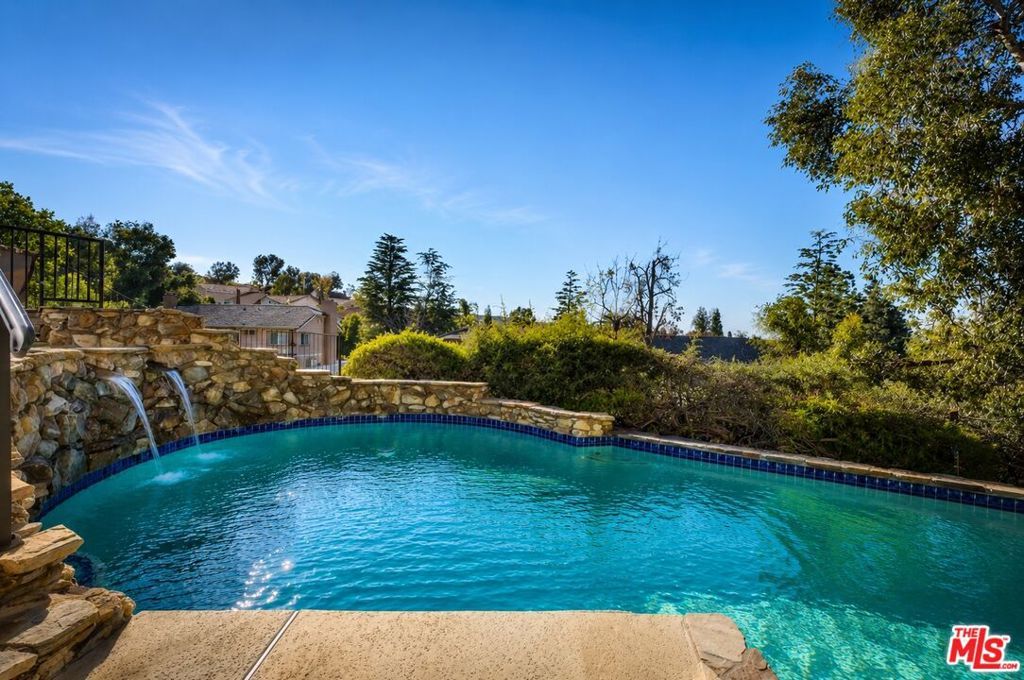Image 30 of property listing at 157 S Donna Court, Anaheim, CA 92807