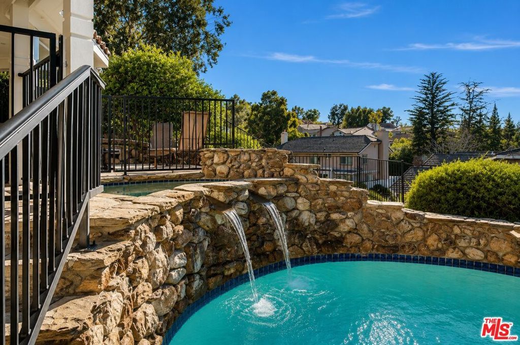 Image 31 of property listing at 157 S Donna Court, Anaheim, CA 92807
