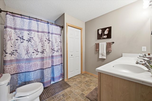 16590 72nd Court NE, Elk River, MN 55330