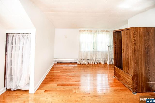 326 William Street, New Milford, NJ 07646
