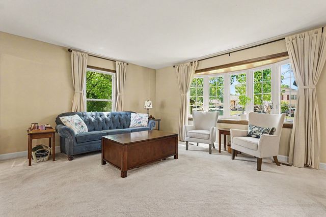 640 Clearview Court, Algonquin, IL 60102